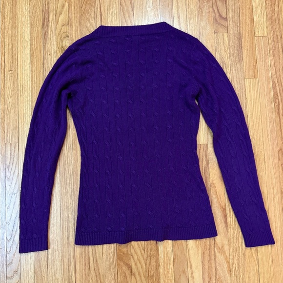 New York and Company Sweater. Size small - Picture 3 of 3